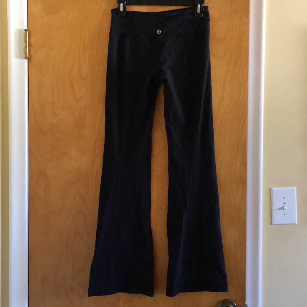Lululemon athletica black 4 yoga pants leggings